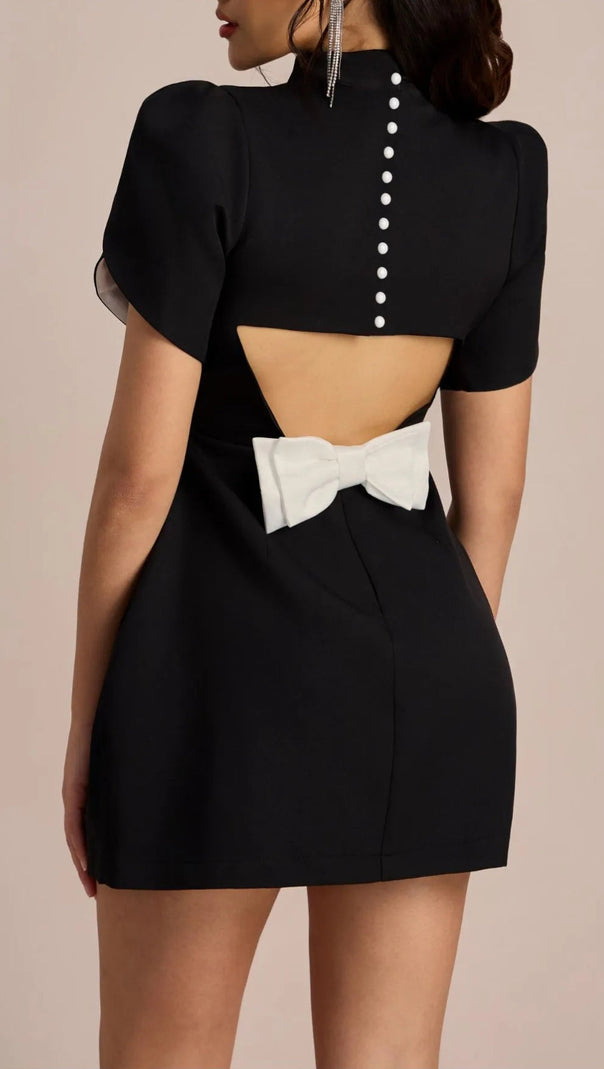 MINI ABITO NERO CON FIOCCO E SCHIENA TAGLIO FANNY