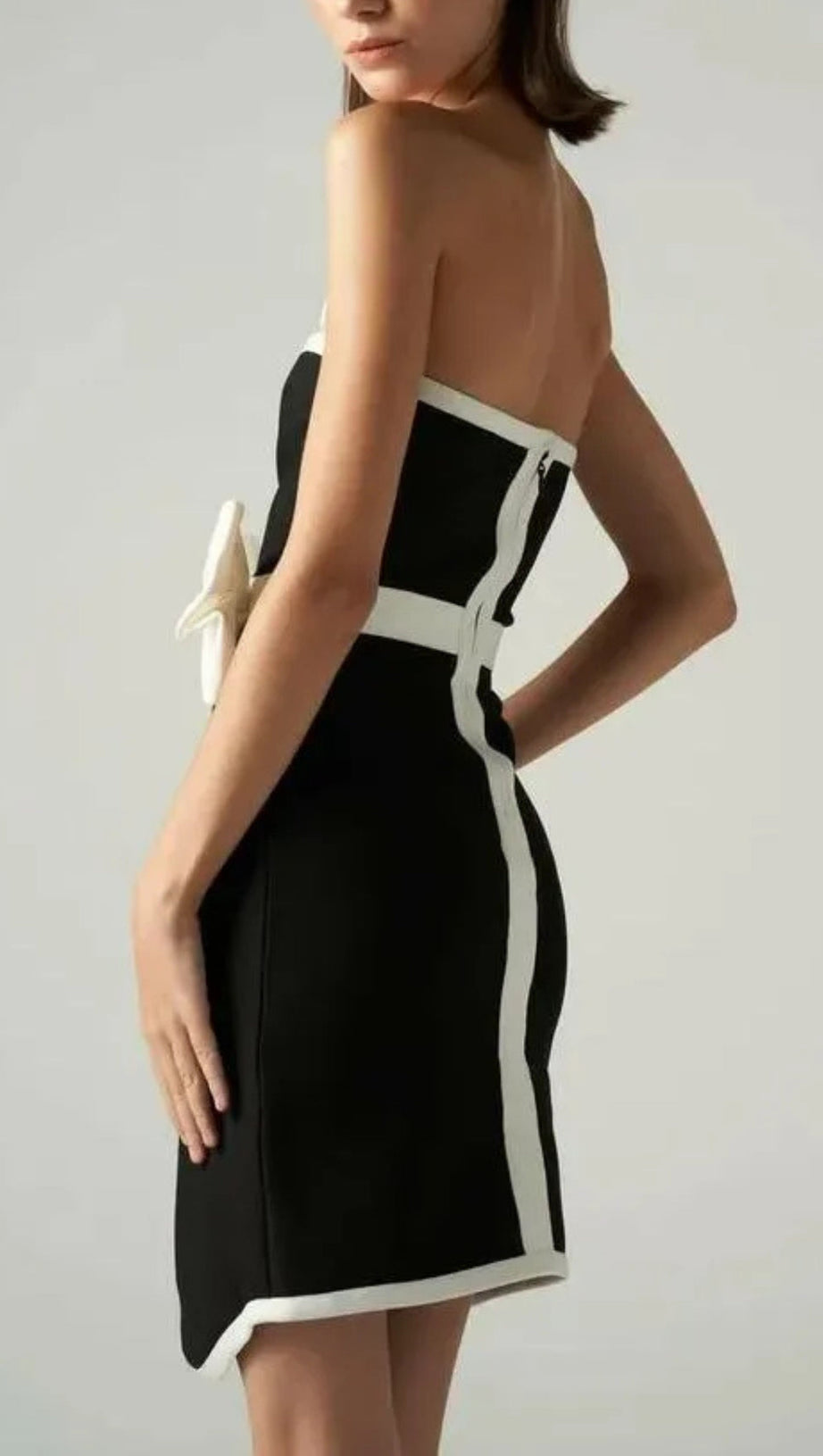 ELSIE CONTRAST STRAPLESS BANDAGE MINI DRESS