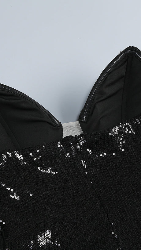 Vivien – Schulterfreies Maxi-Ballkleid mit Pailletten in Schwarz