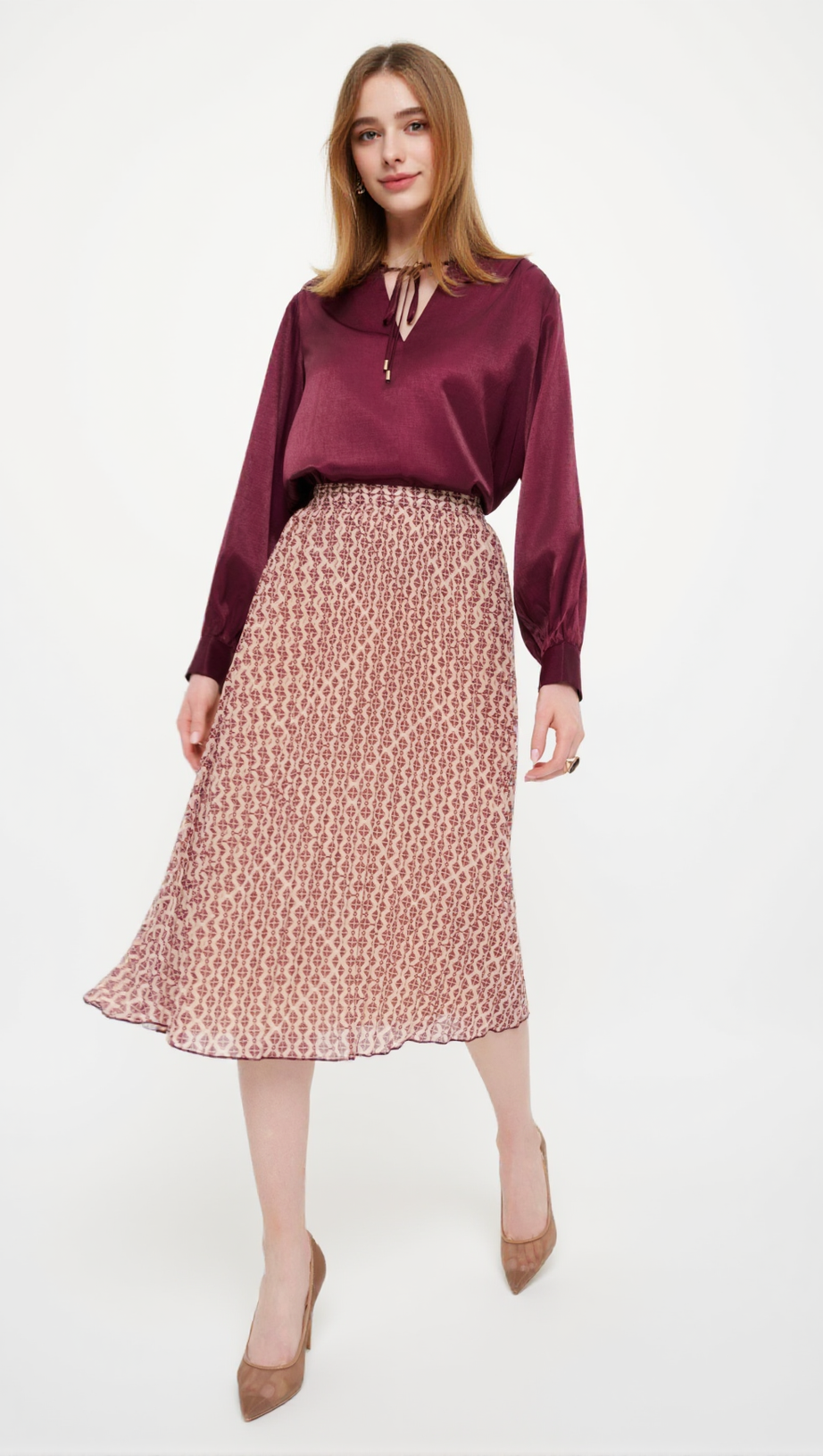 Viskosebluse in Burgunderrot