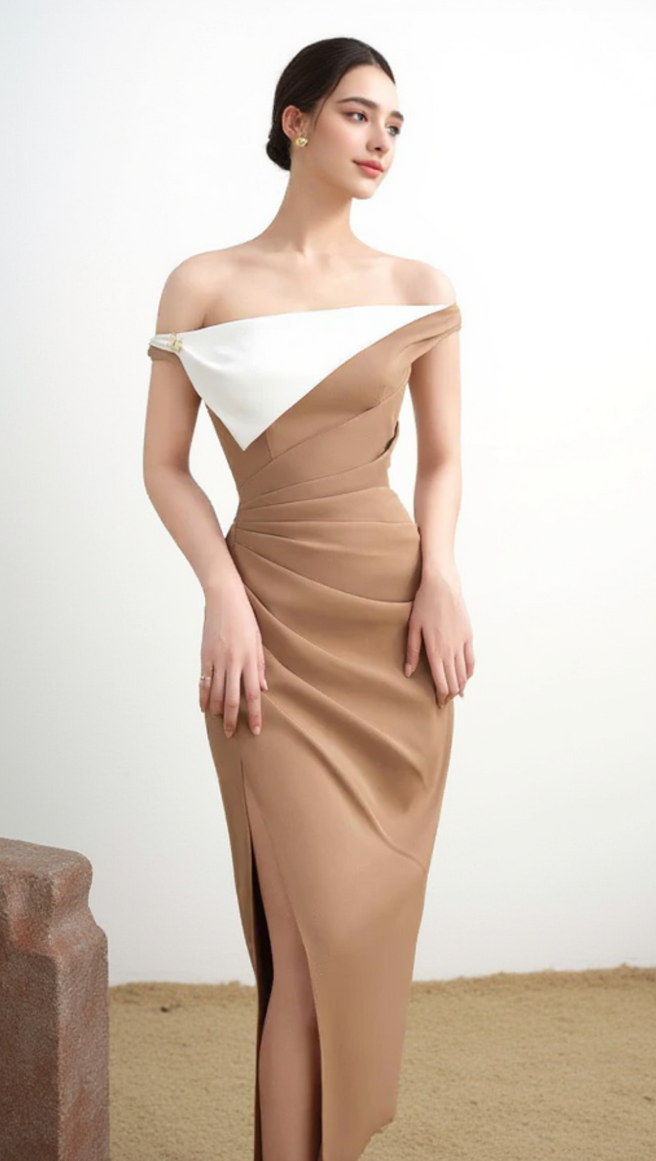 Layla – Schulterfreies, knöchellanges Twill-Kleid mit Schlitz