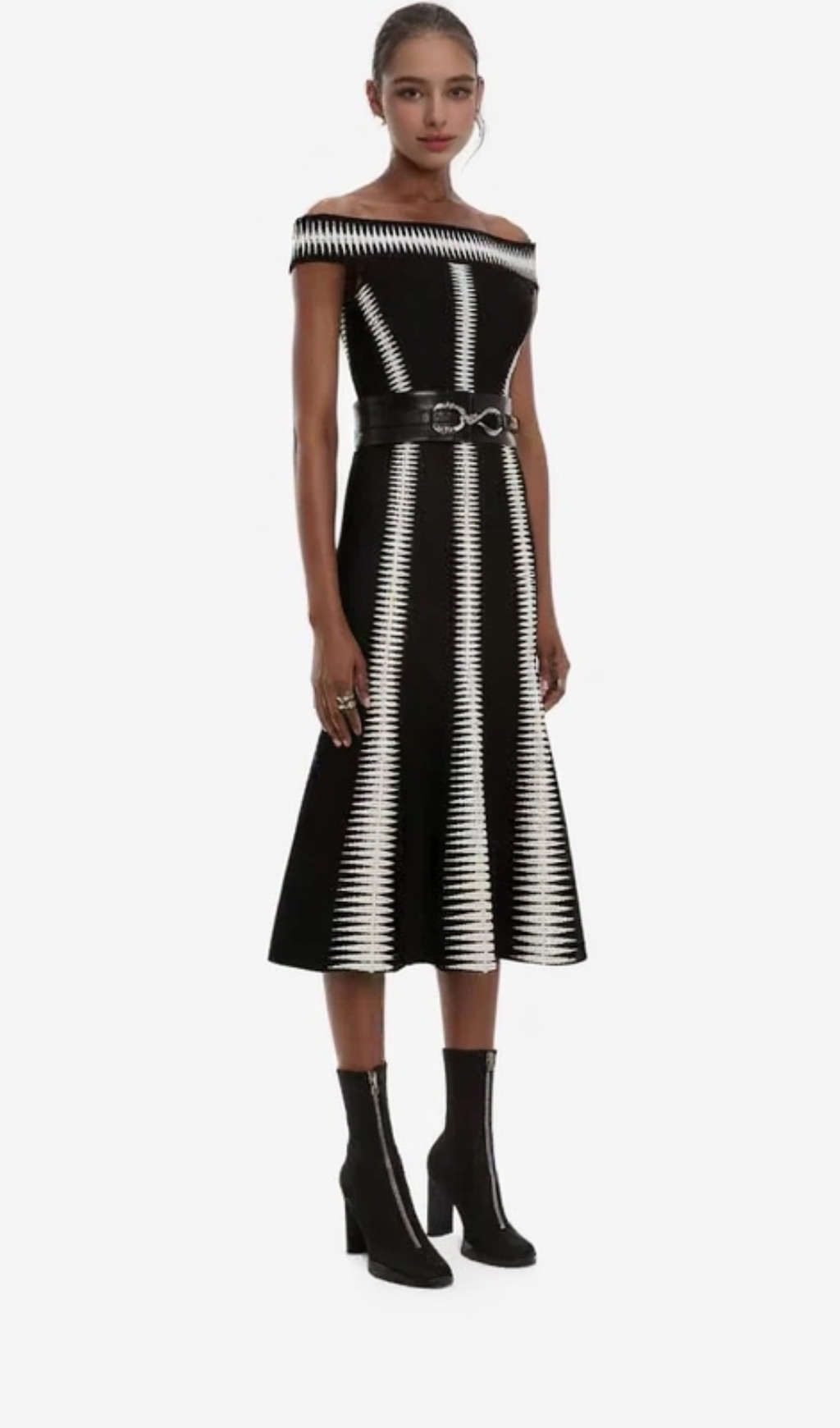 Schulterfreies Midikleid aus Jacquard in Schwarz