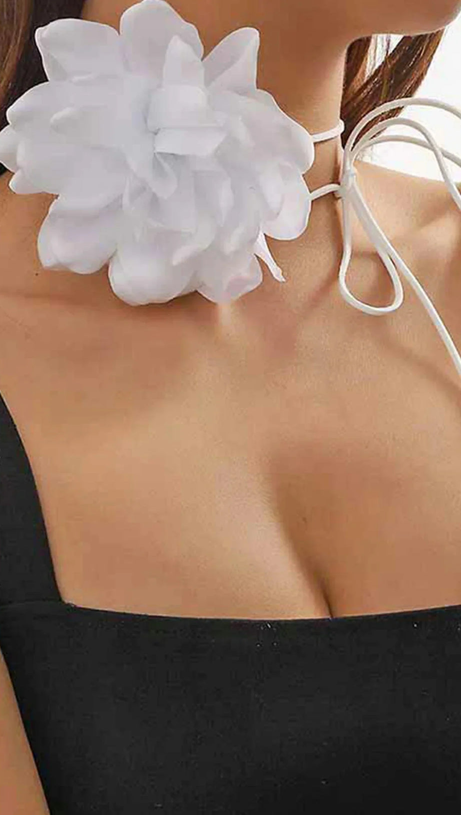 Brinny – Übergroßes Halsband mit Blumenmuster und Halskette