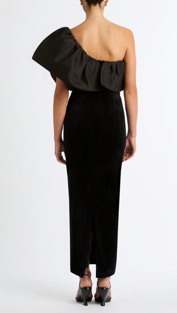 AIIZIE ONE SHOULDER PUFF SLEEVE MAXI DRESS IN BLACK - product image