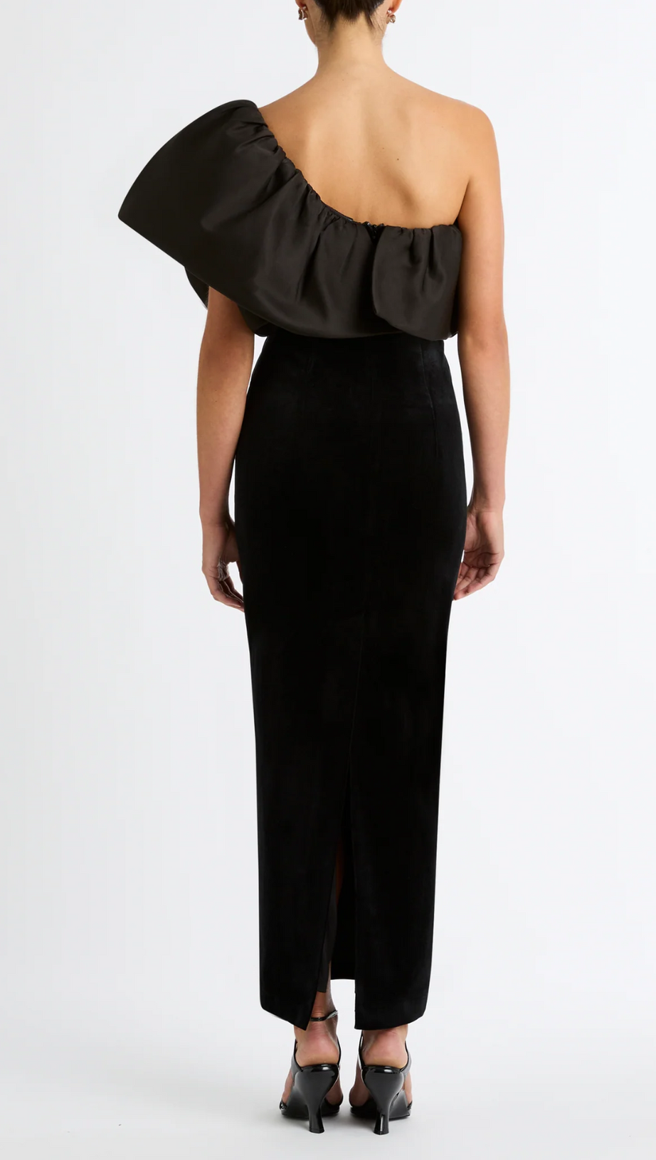 ONE SHOULDER PUFF SLEEVE MAXI DRESS IN BLACK