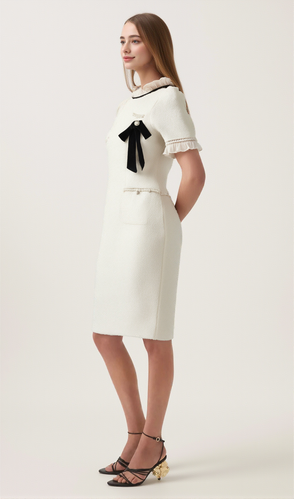 Hélène Midikleid mit Rüschen aus Kunstperlen 