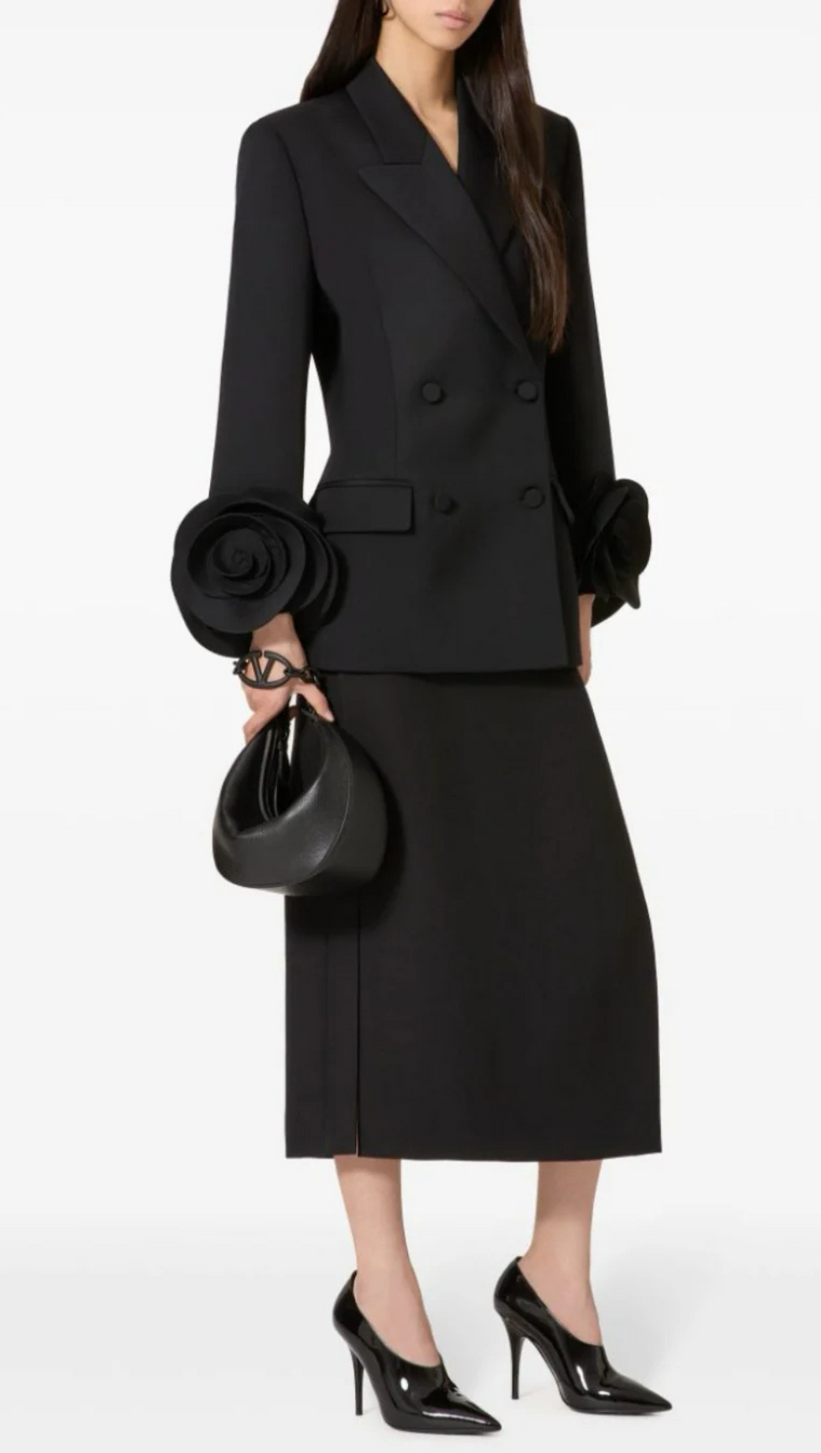 SOPHIA ROSE APPLIQUÉ BLAZER IN BLACK