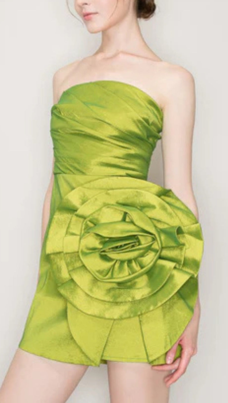 SATIN STRAPLESS 3D FLORAS MINI DRESS