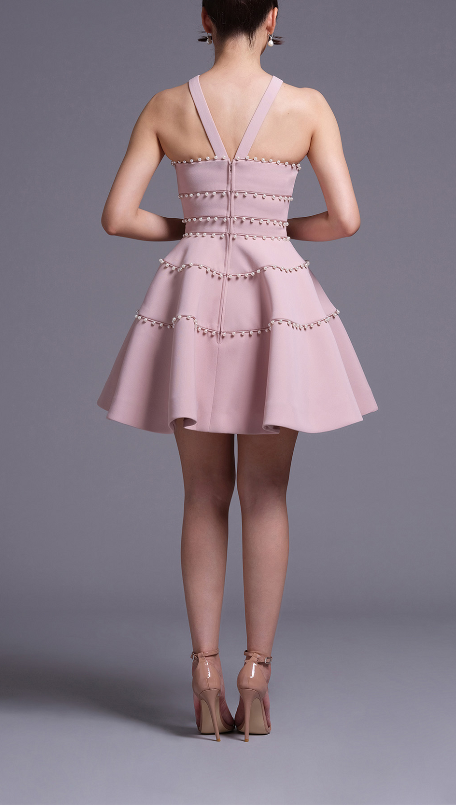 MINIABITO A TRAPEZIO CON DETTAGLIO DI PERLE IN ROSA