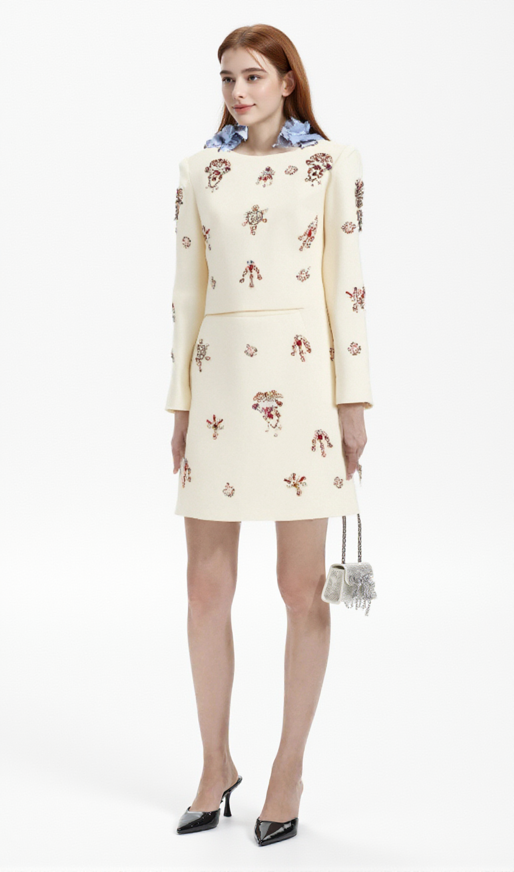 Jeanne – Passendes Set aus Oberteil und Rock mit weißen Kristallen 