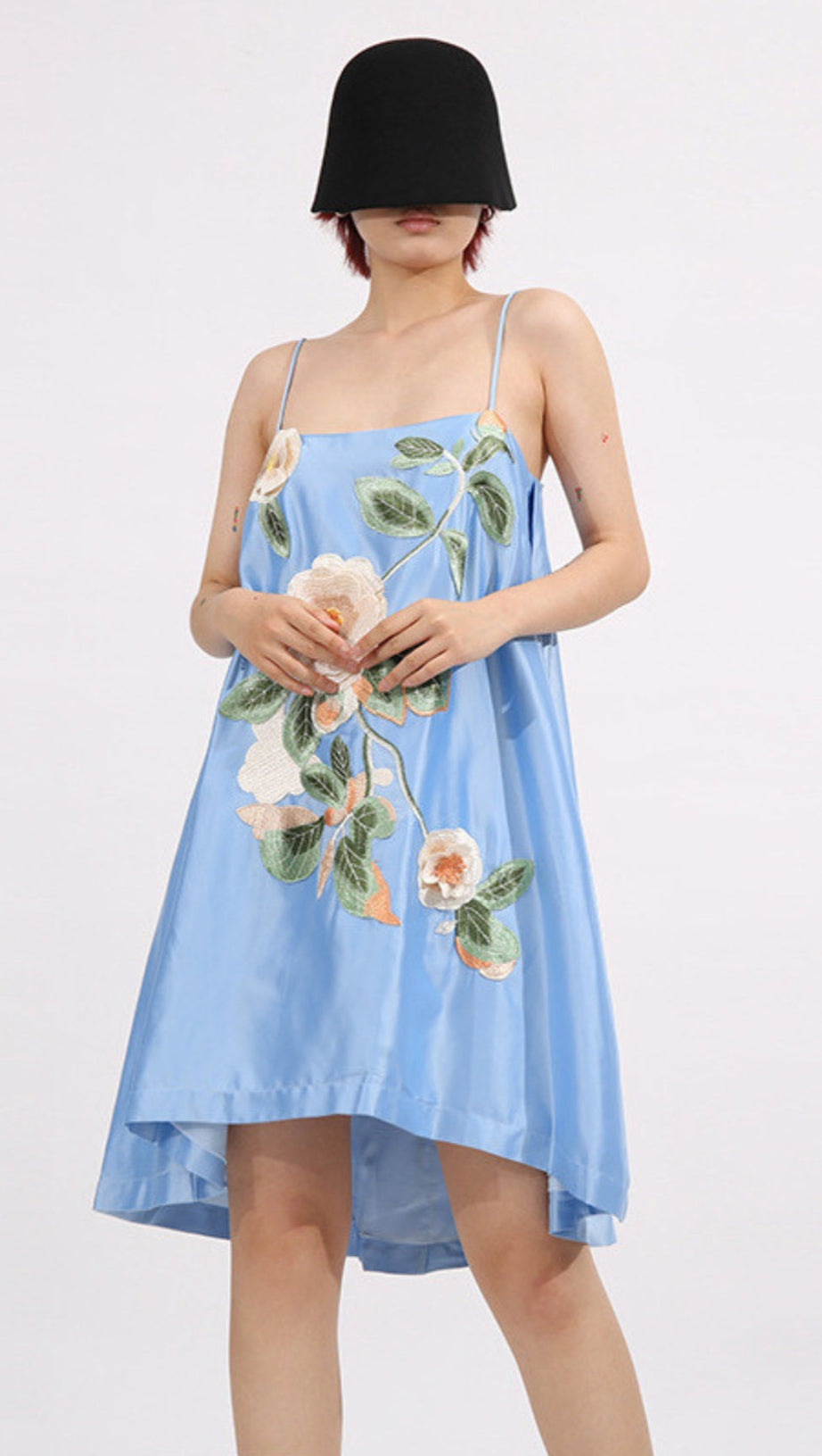 EDWINA APPLIQUE FLORAL EMBROIDERED MINI DRESS IN BLUE