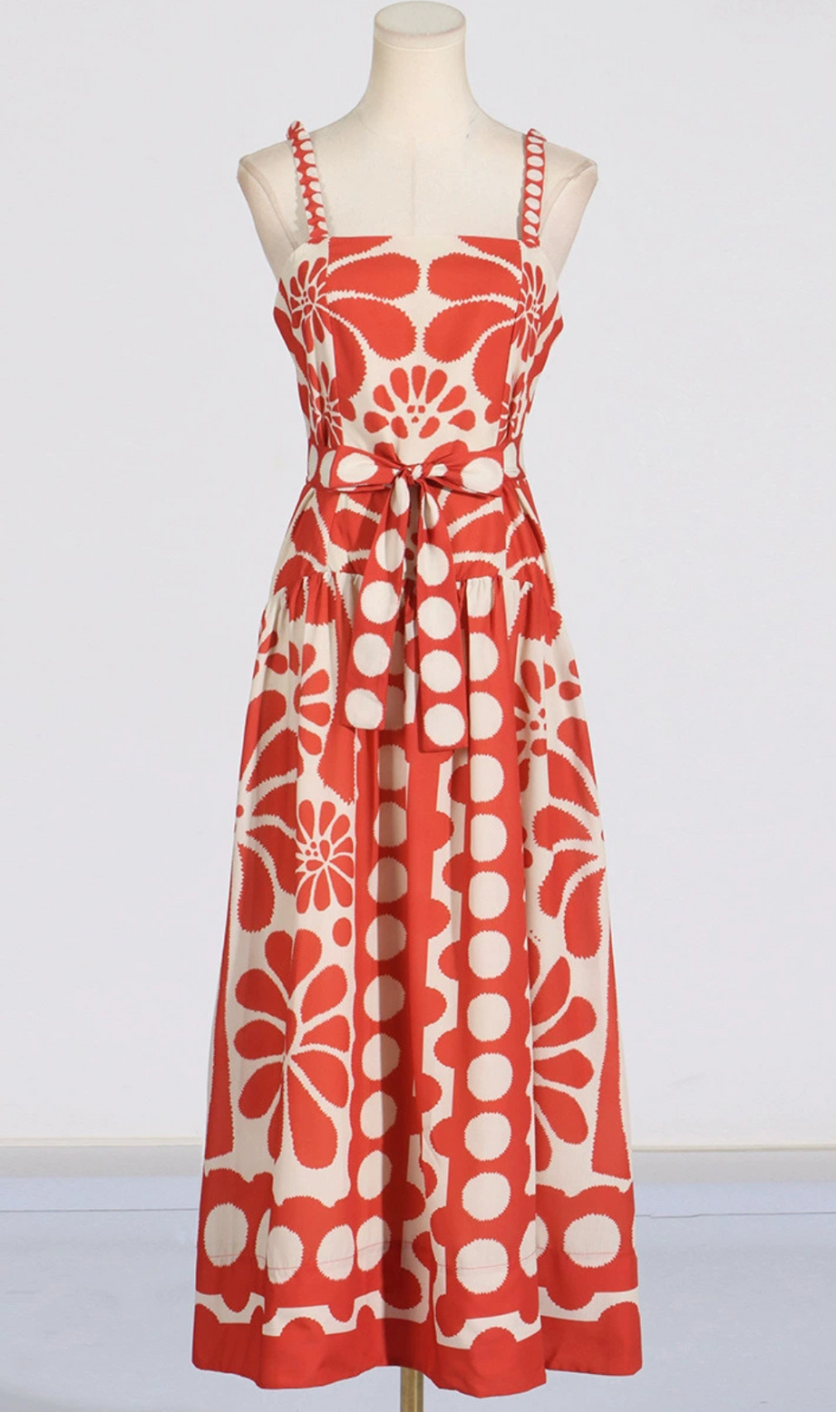 STRAP PRINTED MIDI DRESS IN RED