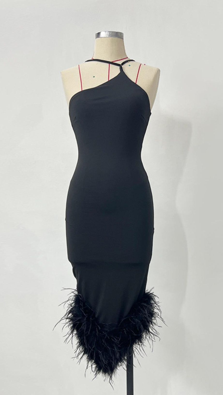 BANDAGE FEATHER BACKLESS MAXI DRESS IN VERDE