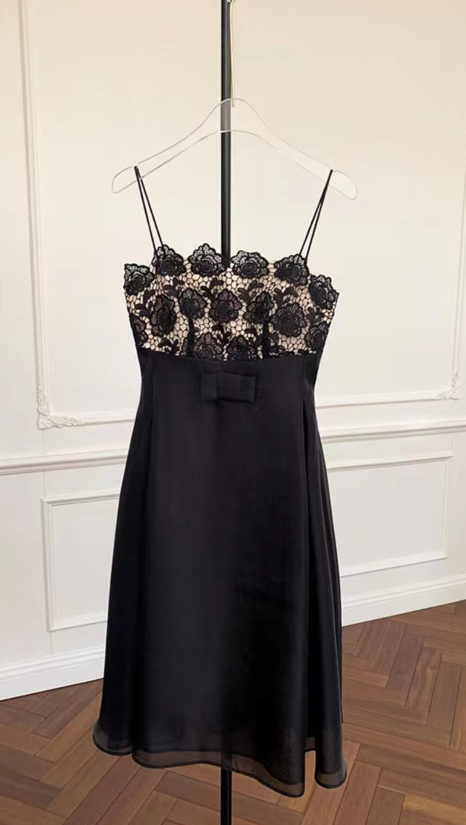 BLACK LACE CAMISOLE MIDI DRESS
