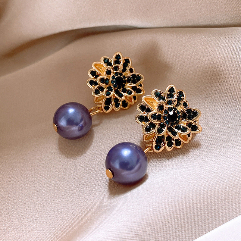 DANILO FLOWER PEARL EARRINGS