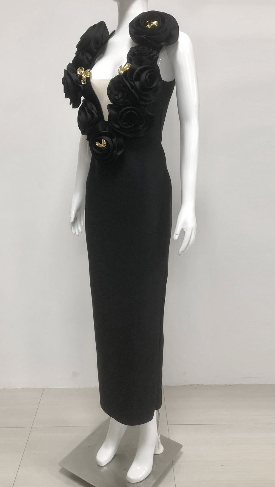 RUFFLED TOP WITH GOLD ACCENTS MAXI DRESS