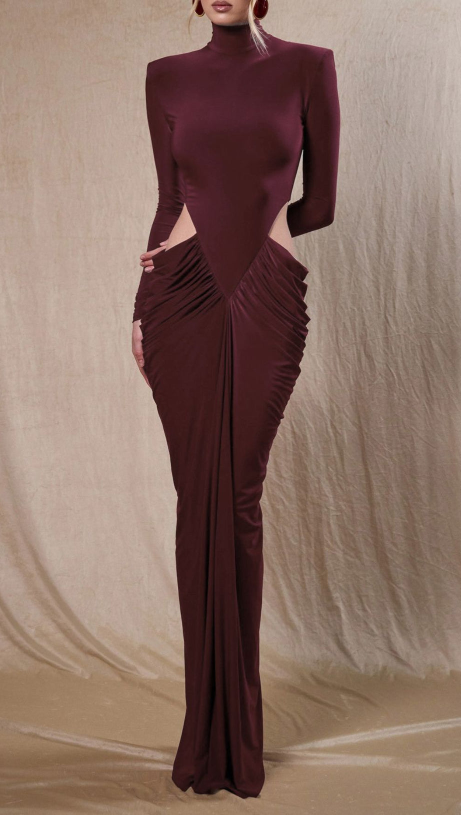 Jera Wine Elegant Cutout Ruched Maxi Dress - Long Sleeve Evening Gown