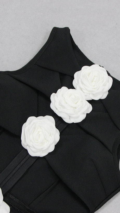 ABITO MIDI ADERENTE CON FIORI 3D IN NERO