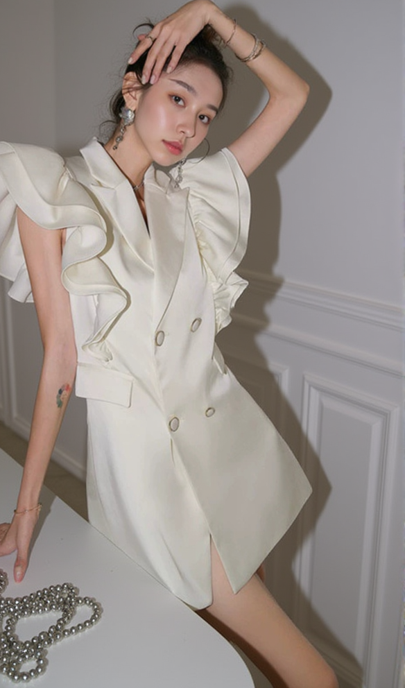 RUFFLE SLEEVE MINI DRESS IN WHITE