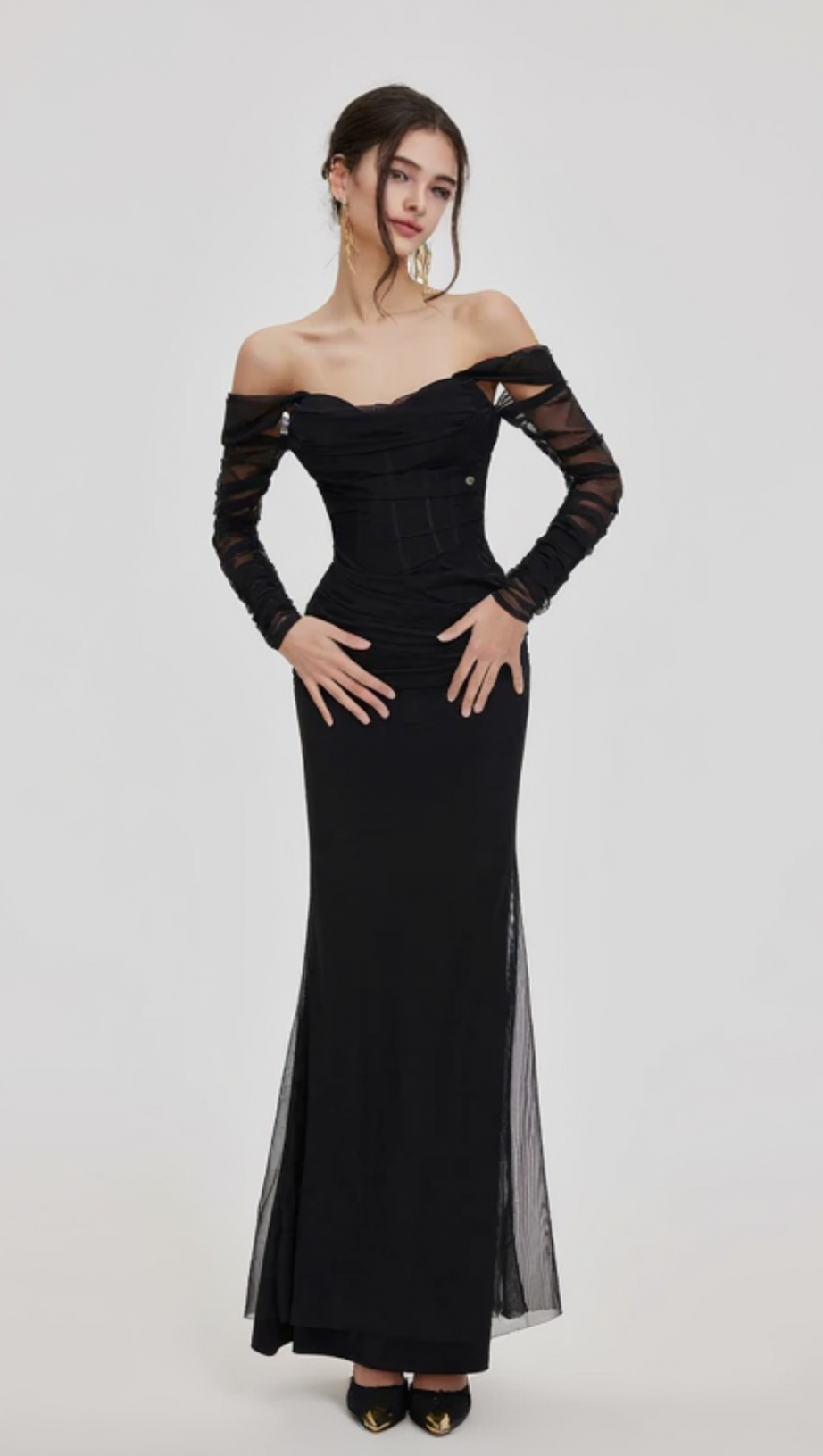 Ariel – Schwarzes, schulterfreies Meerjungfrauen-Maxikleid aus Netzstoff