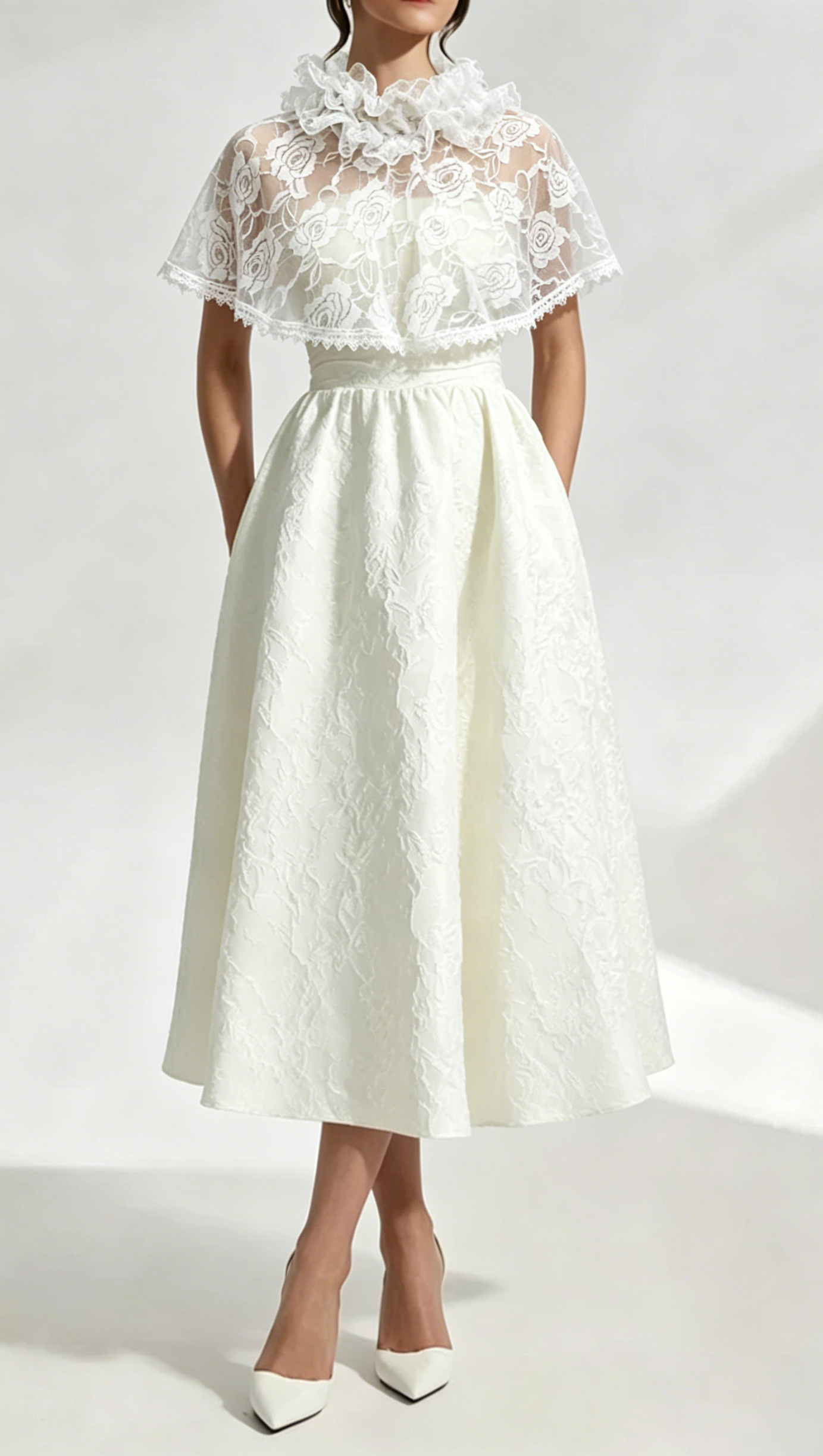 Elegant Cape Saoirse Midi Dress - Ivory