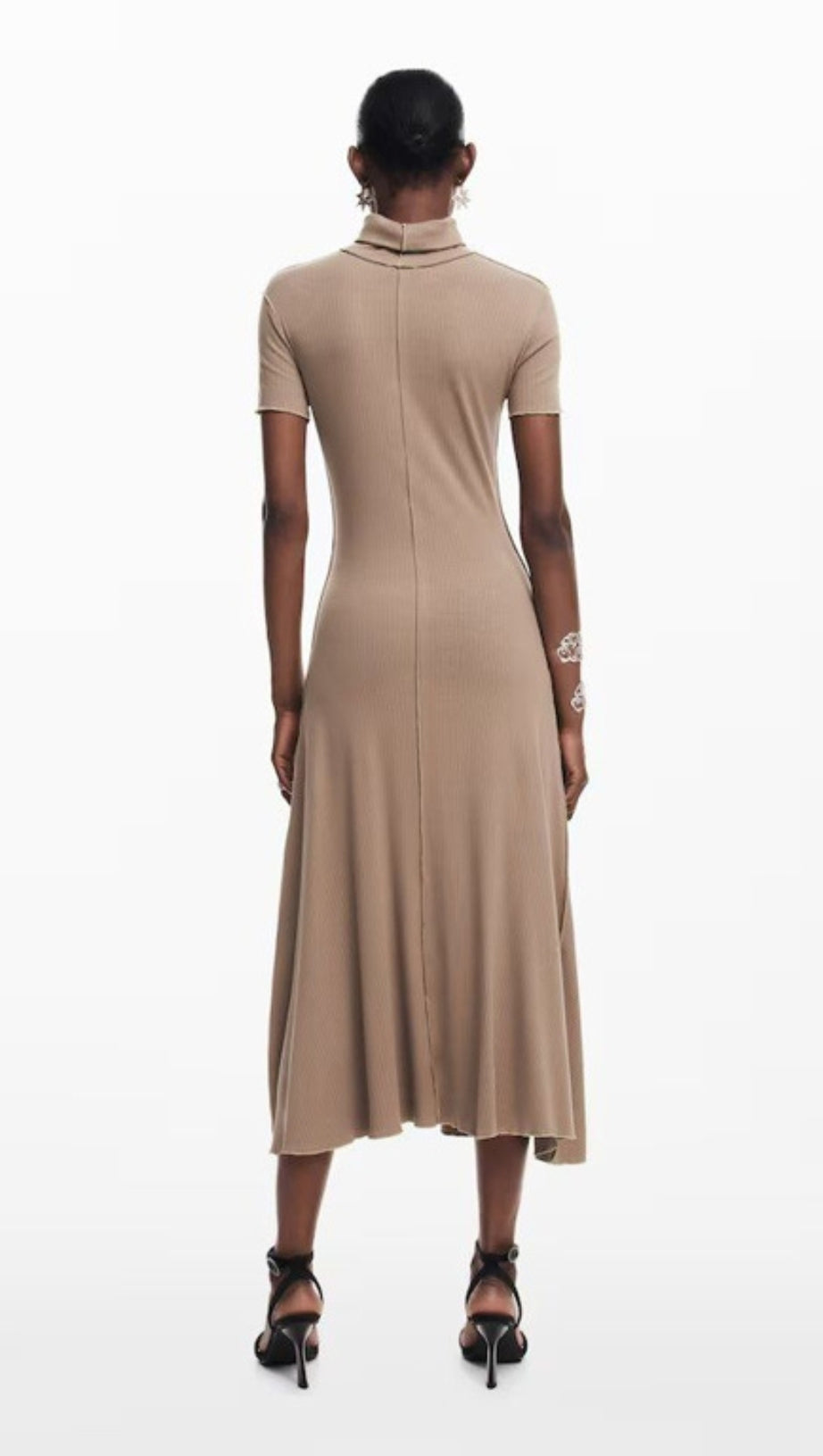 CAMEL BODYCON MIDI DRESS WITH HIGH NECK