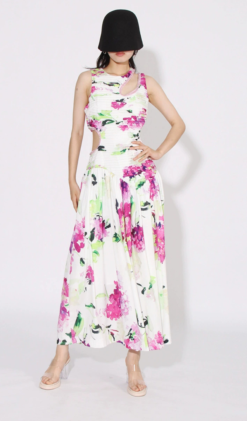 FLORAL CUTOUT MIDI DRESS IN WHITE