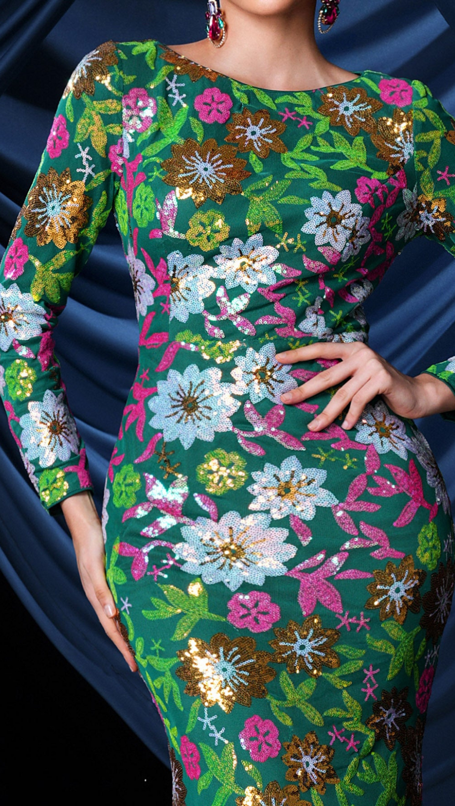 AALIYAH CREW NECK FLORAL SEQUIN DRESS IN GREEN