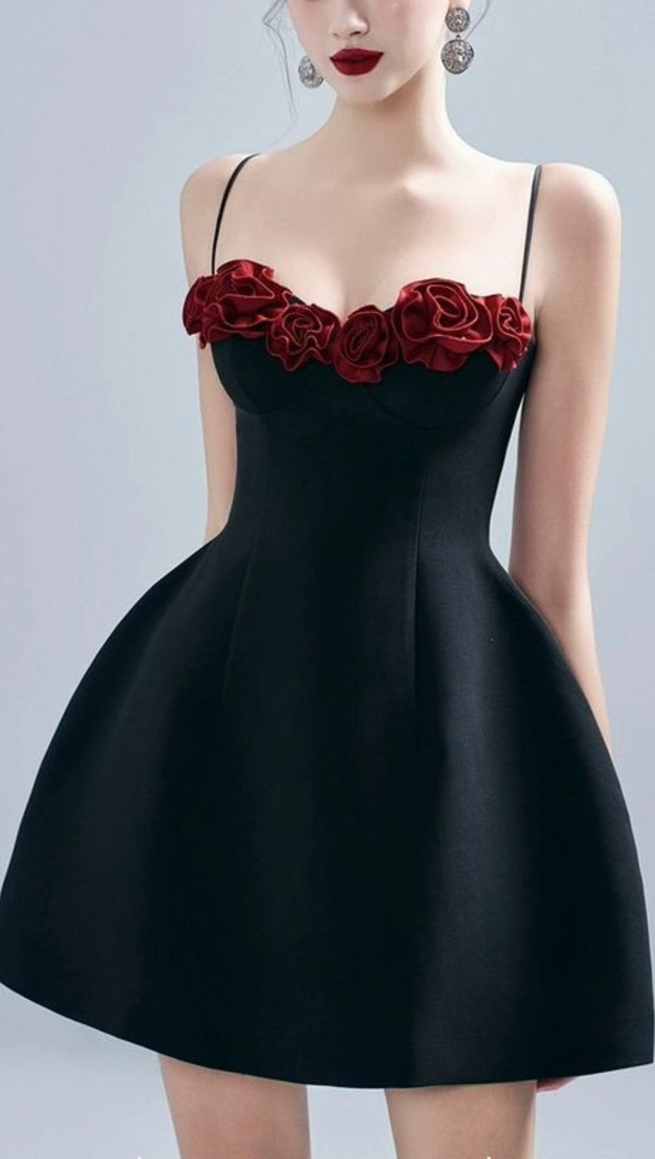 FLORAL BUST STRAP MINI DRESS IN BLACK