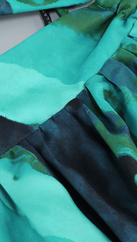 ABITO CON APERTURA SUL PETTO E ABITO MIDI VERDE