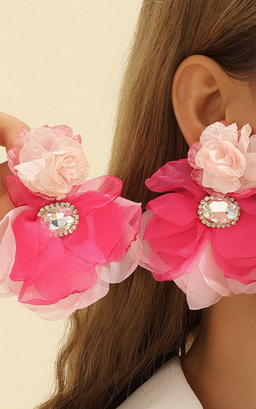 CYRENE FLOWER EARRINGS