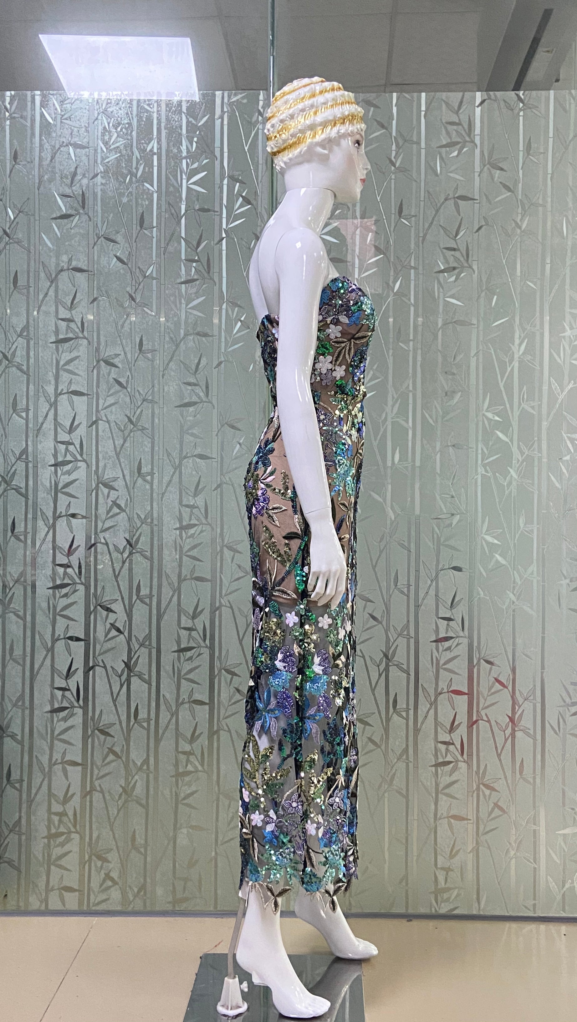 STRAPLESS DAHLIA SEQUINS EMBROIDERED MAXI DRESS GREEN