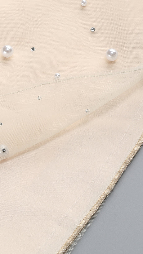 Schulterfreies, tailliertes, perlenverziertes Fischschwanzkleid 