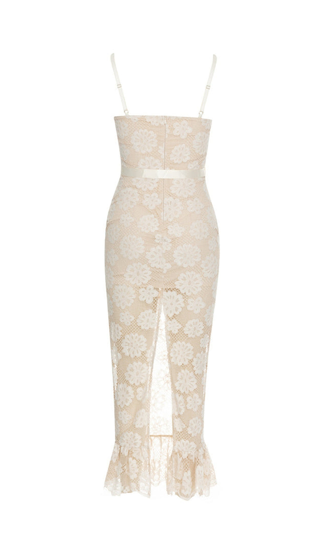 Weißes, figurbetontes Maxikleid aus Spitze mit Blumenmuster