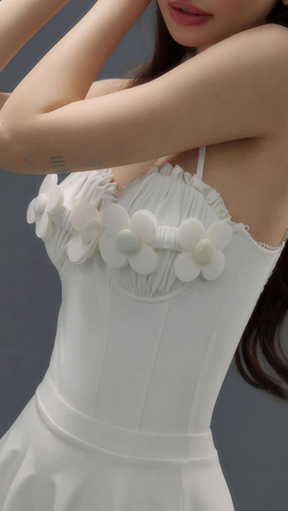 DEANCE WHITE FLOWER ONE-PIECE SWIMSUIT & SKIRT