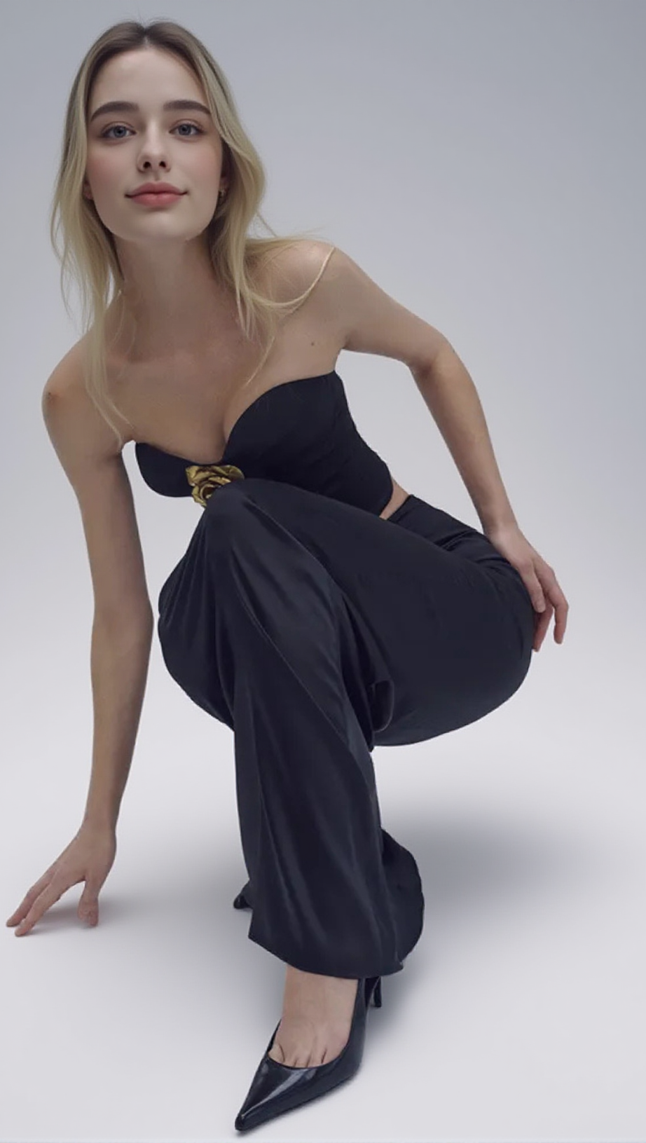 SET MIT 3D-BLUMENVERZIERUNG IN SCHWARZ