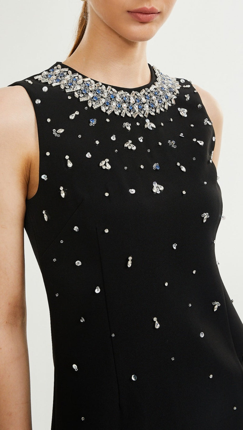 MINIKLEID MIT KRISTALLVERZIERUNG IN SCHWARZ