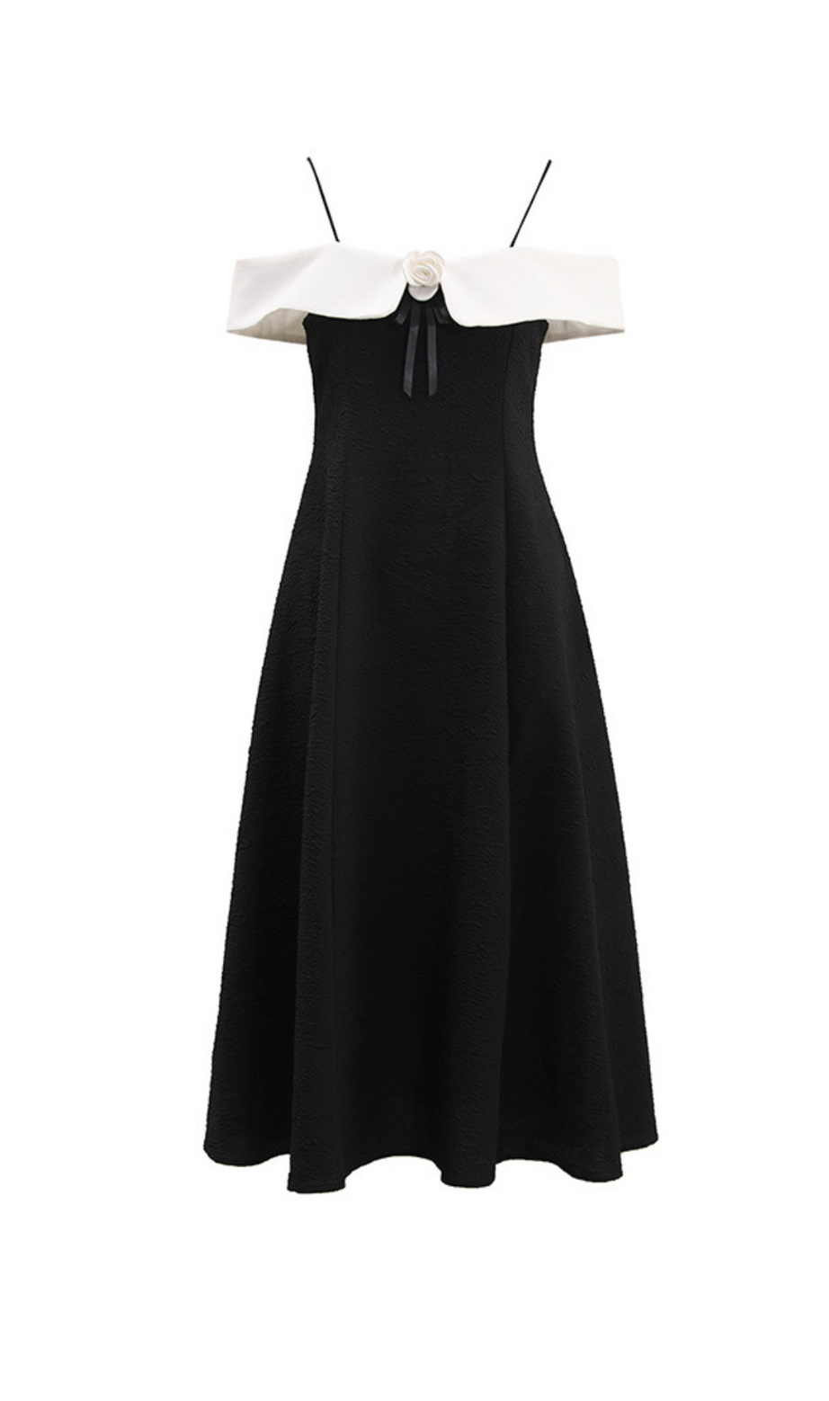 ATALANTA TEXTURED PLEATED SUSPENDER DRESS IN BLACK