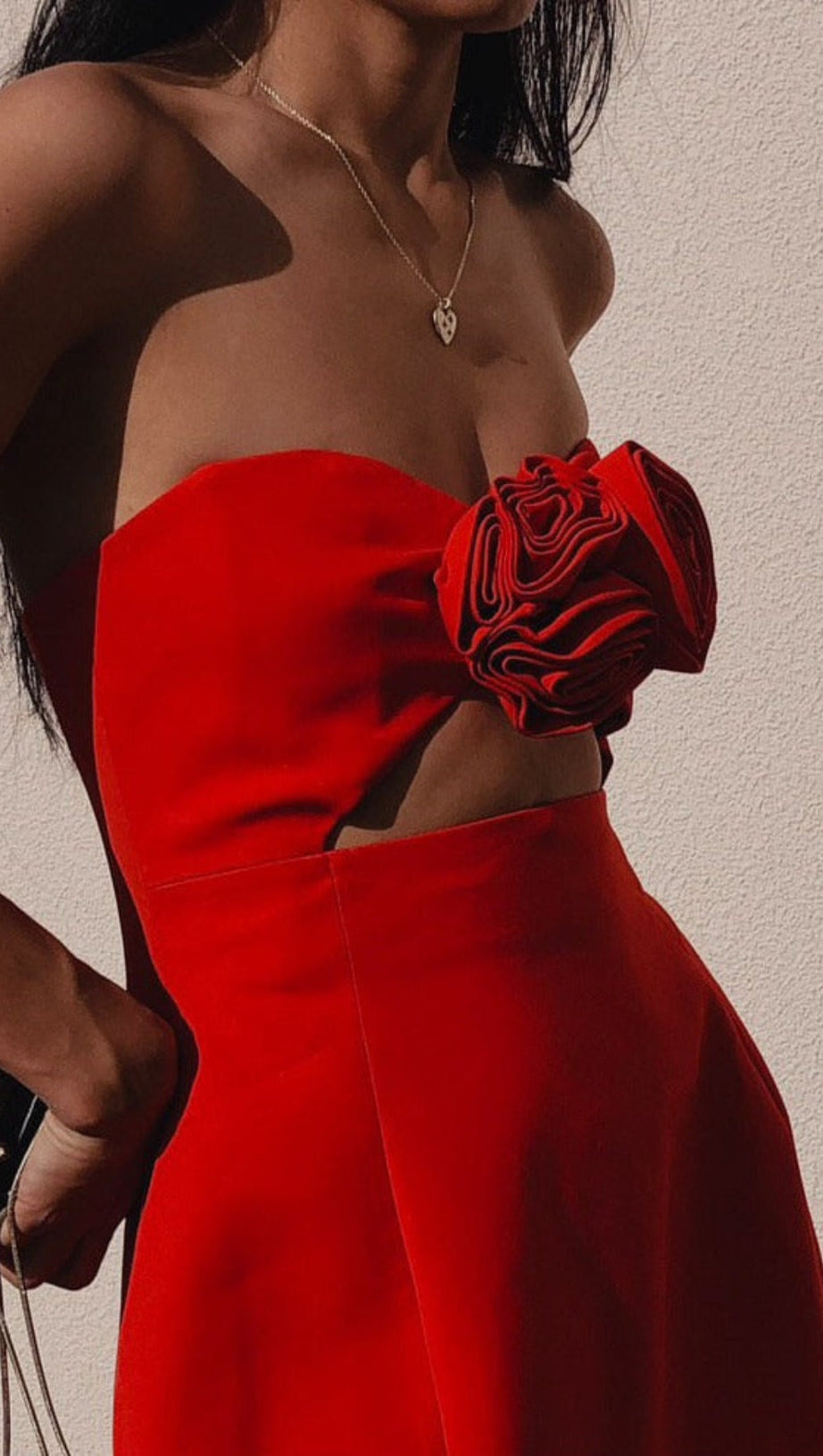 RED STRAPLESS CUTOUT MINI DRESS