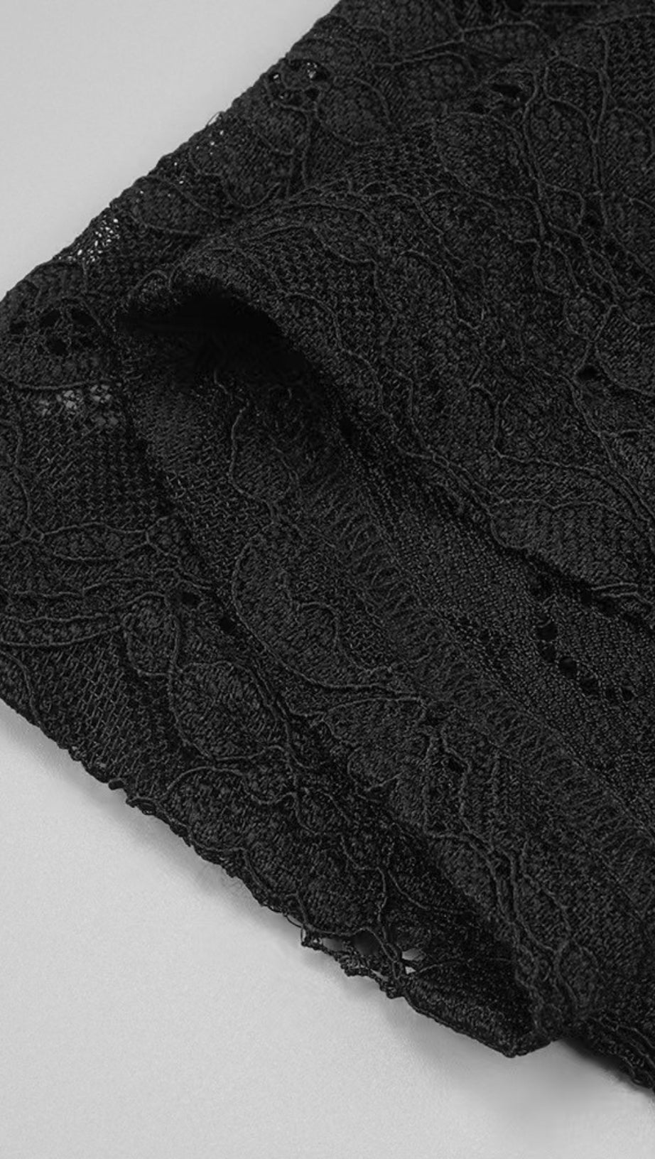 SULTRY BLACK LACE CHEONGSAM GOWN WITH RUCHED WAIST AND MANDARIN COLLAR