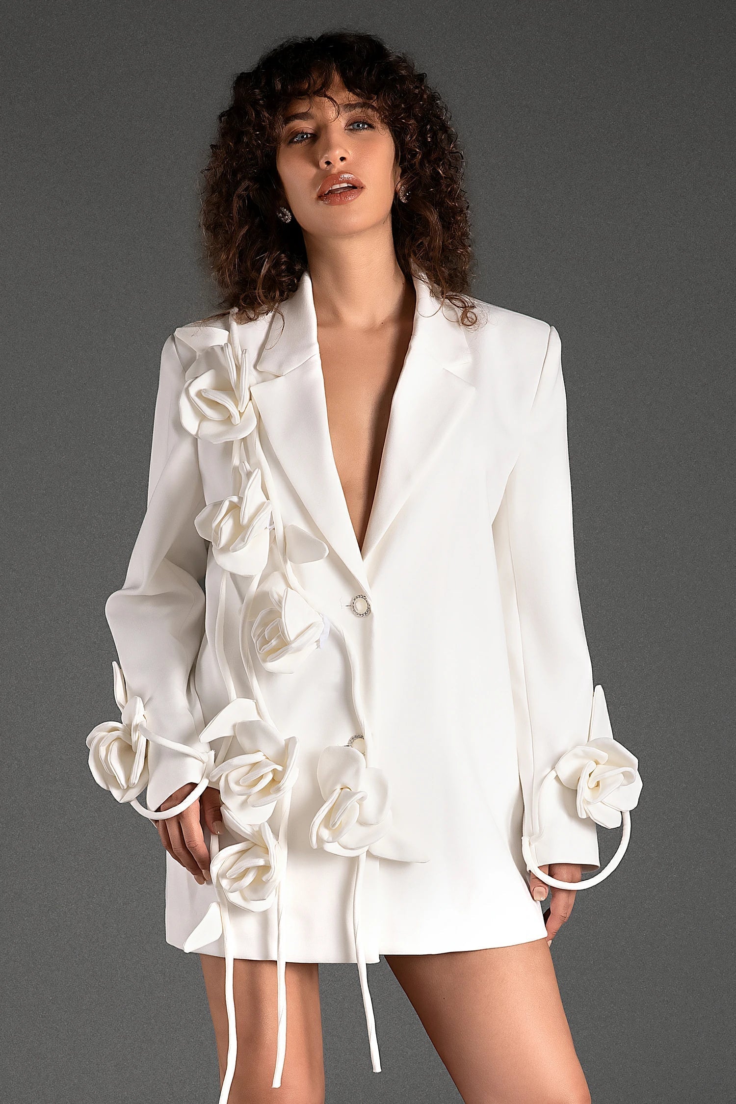 Mustidis Blazer mit langen Ärmeln und 3D-Blumen-Revers