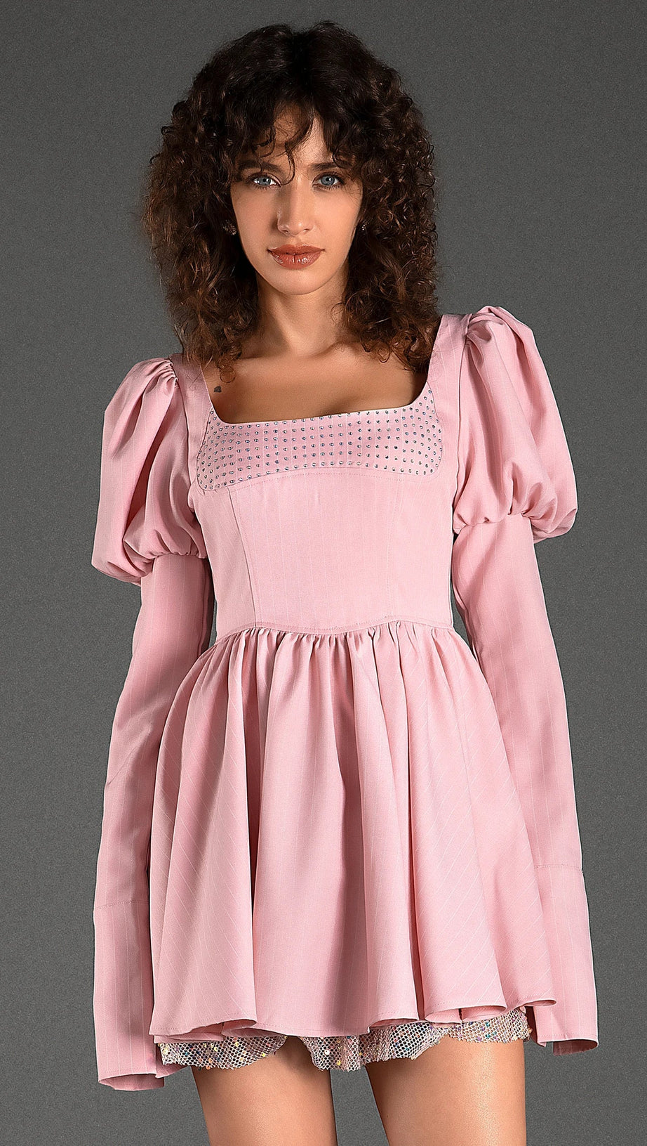 Mideia Minikleid mit Puffärmeln und eckigem Ausschnitt