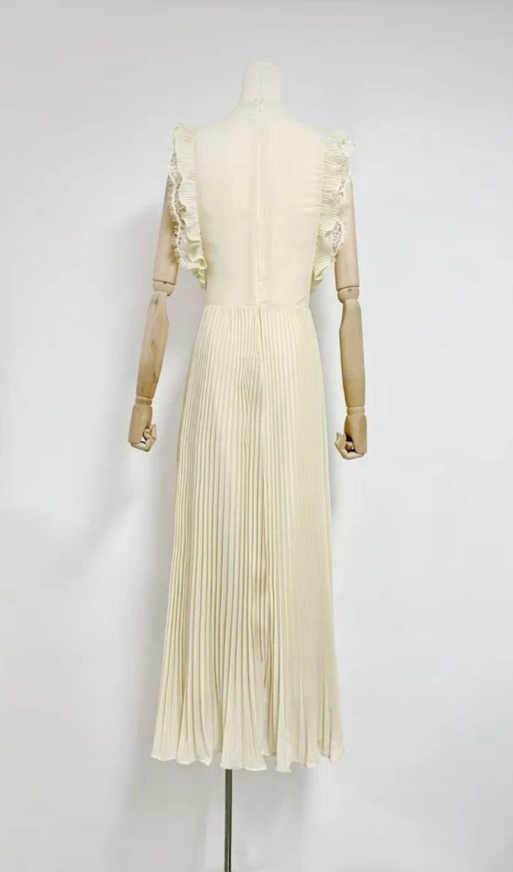 CHIFFON RUFFLED MAXI DRESS IN APRICOT