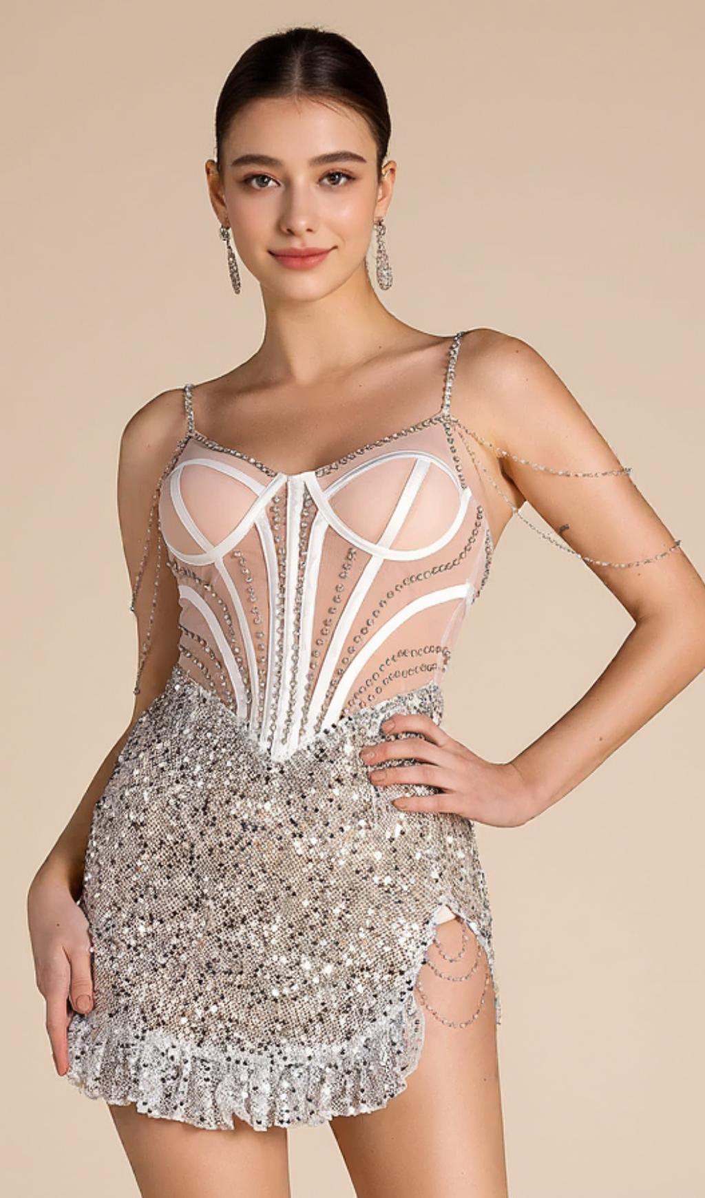 Smot Kleid mit Schulterkette und Strass-Pailletten