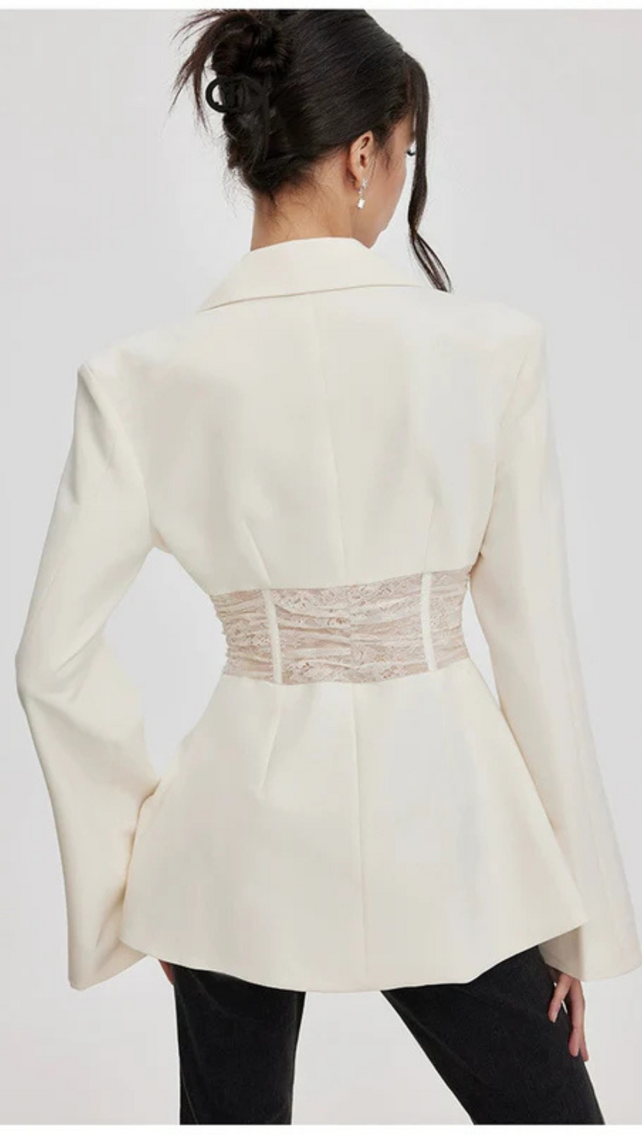 Melany – Durchsichtiges Schnürhemd in Weiß