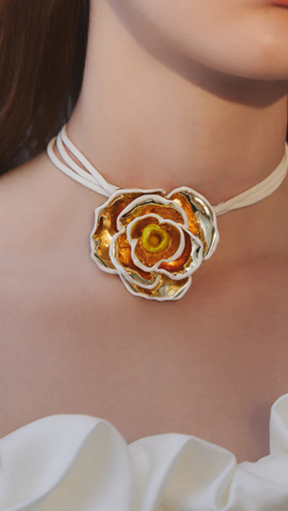 FLOWER ROSE NECKLACE