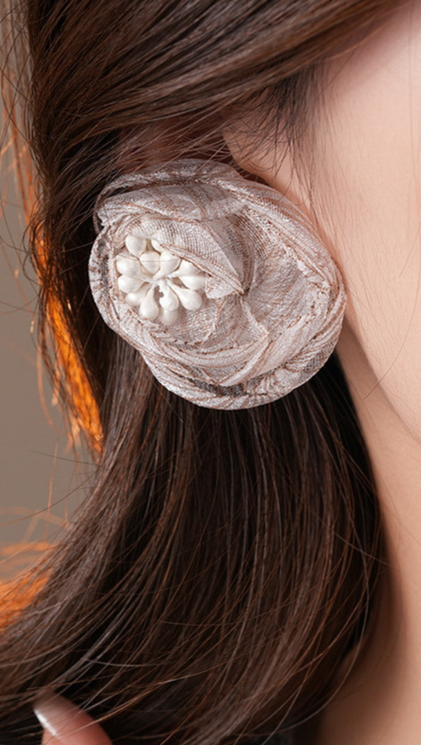 AIIZIE DANNY FLOWER EARRINGS - product image