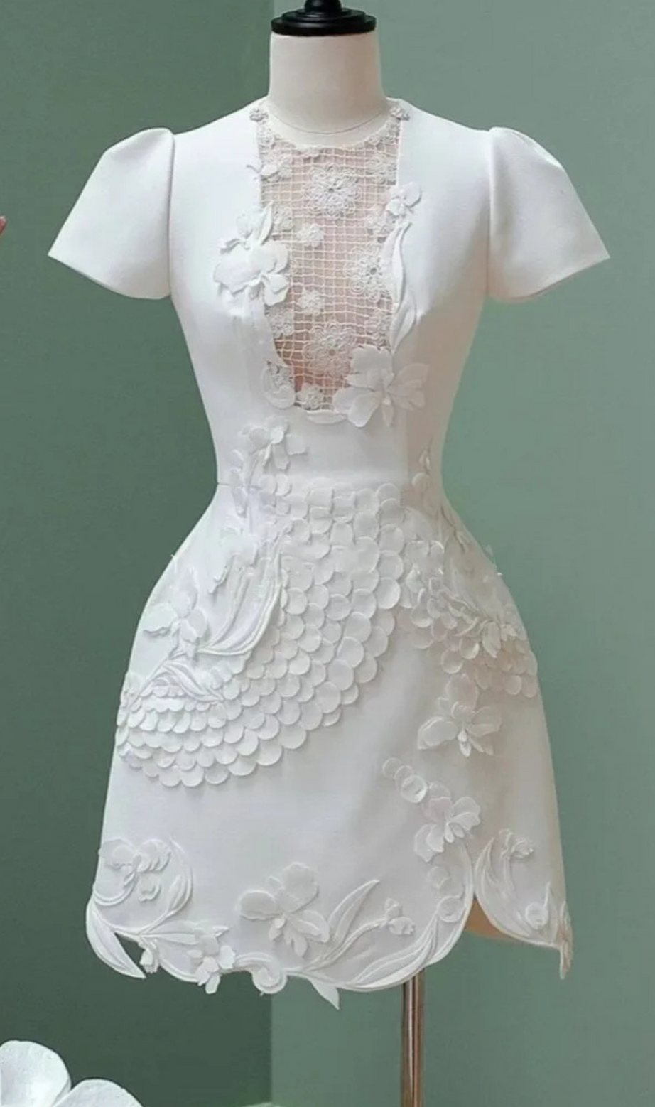 MINI ABITO VALERIE CON FIORI 3D RICAMATI IN BIANCO