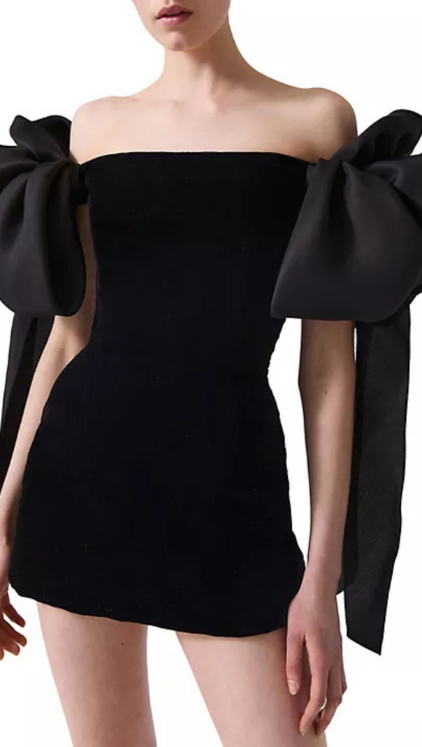 AIIZIE OFF-SHOULDER MINI DRESS IN BLACK - product image