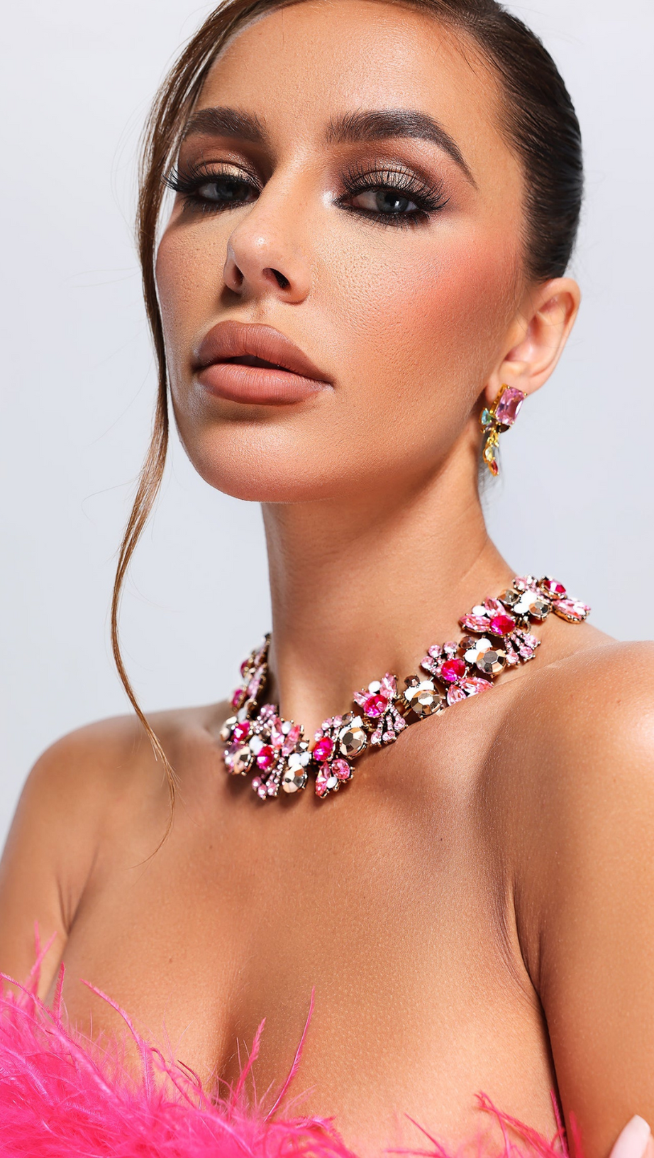 MATTEY RHINESTONE NECKLACE